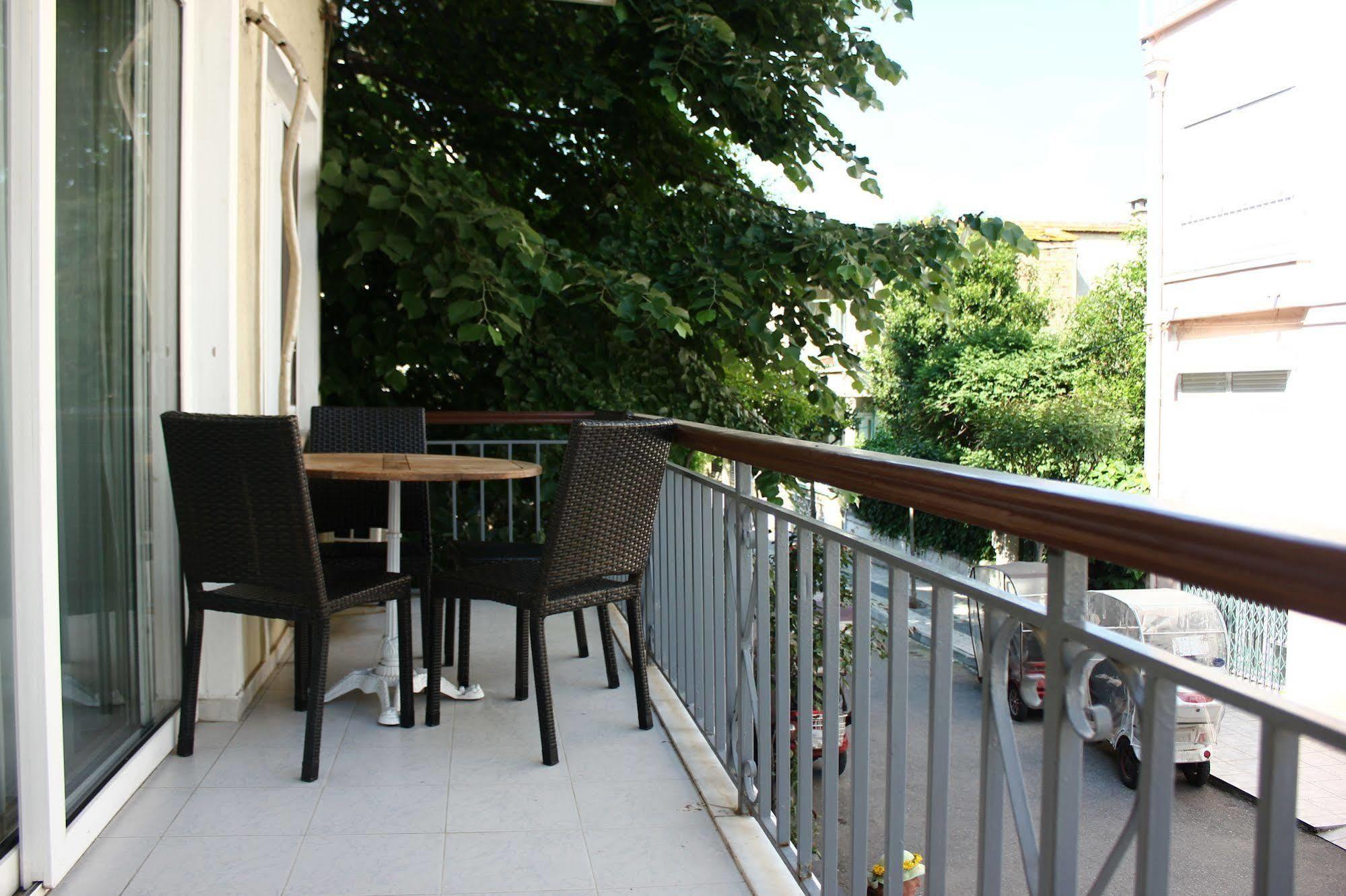 Bueyuekada Apart Hotel - Yeni Apart Adalar Esterno foto
