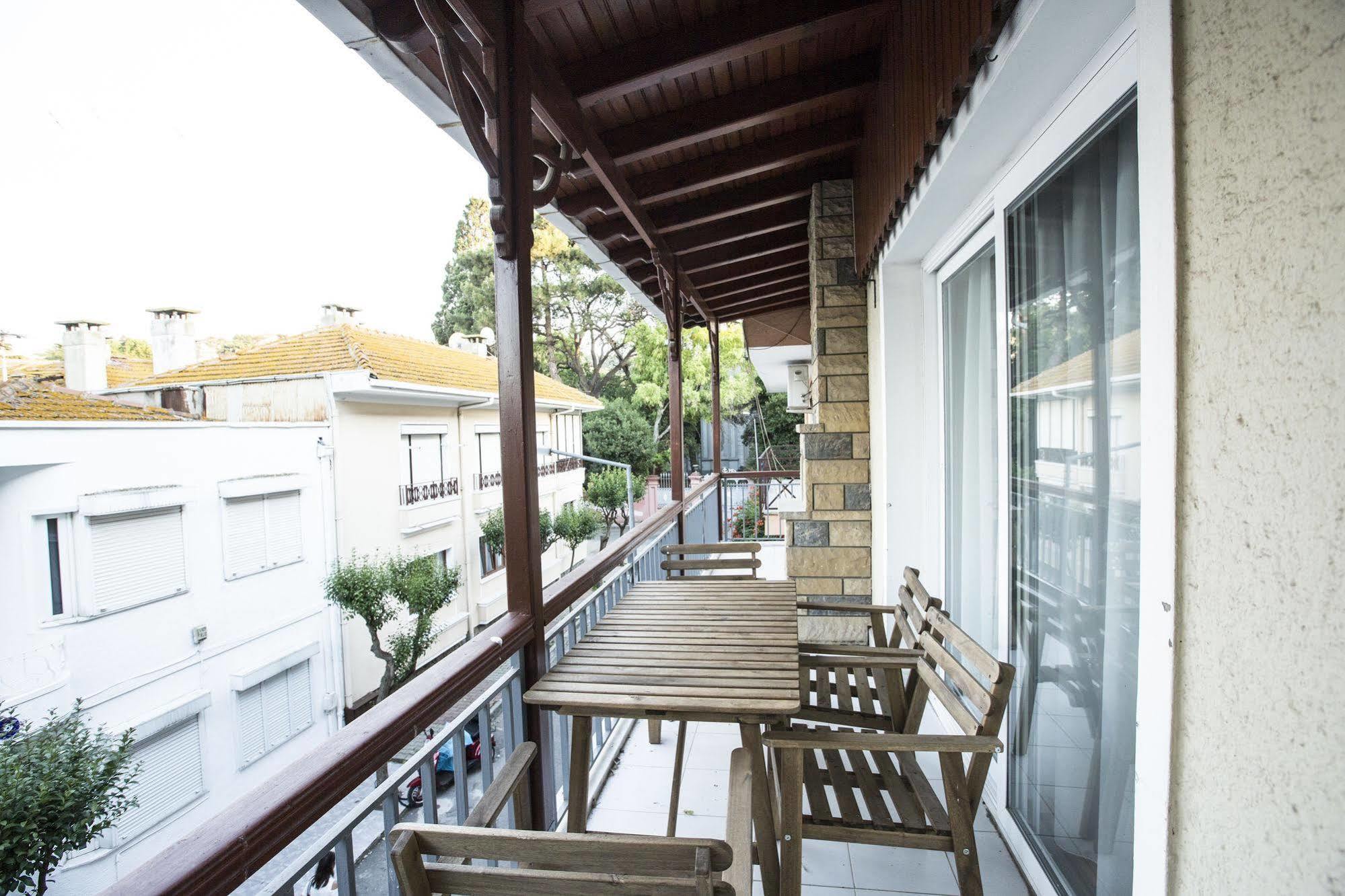 Bueyuekada Apart Hotel - Yeni Apart Adalar Esterno foto